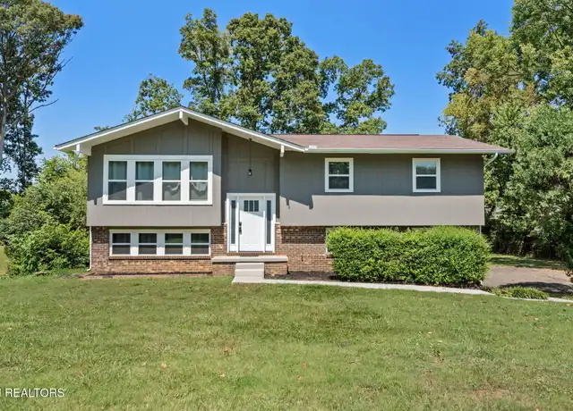 Property at 12025 W Kings Gate Rd, Farragut, TN, 37934, 3 beds, 2 baths, [object Object]