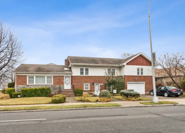 Property at 213-05 Union Tpke, Flushing, NY, 11364, 5 beds, 3 baths, [object Object]