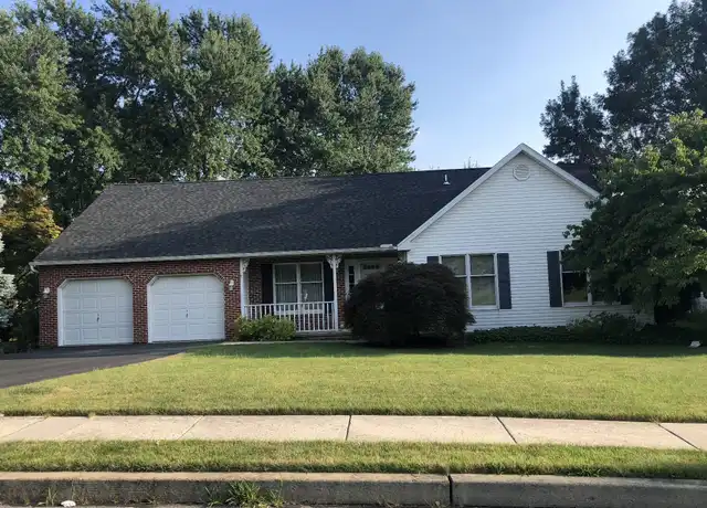 Property at 1038 Boeshore Cir, Reading, PA, 19605, 3 beds, 2 baths, [object Object]