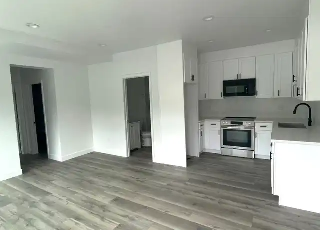 Property at 4212 E 10th St Unit 7, Long Beach, CA, 90804, 2 beds, 2 baths, [object Object]