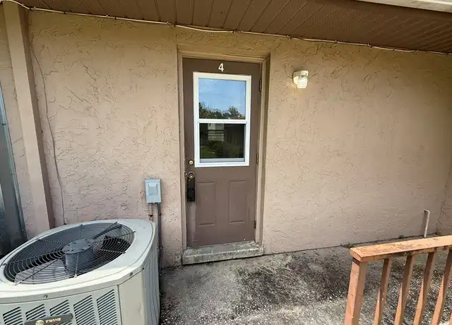 Property at 412 Tompkins St Unit 4, Inverness, FL, 34450, 2 beds, 1 bath, [object Object]