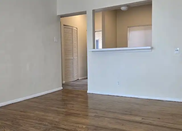 Property at 4300 Fairview Ave Unit C, St. Louis, MO, 63116, 1 bed, 1 bath, [object Object]