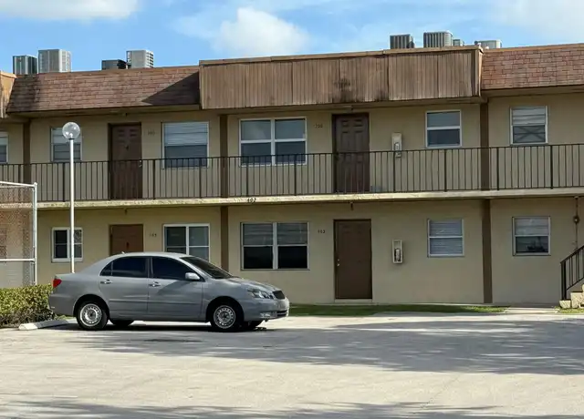 Property at 402 Lakeside Dr #202, Margate, FL, 33063, 2 beds, 1 bath, [object Object]