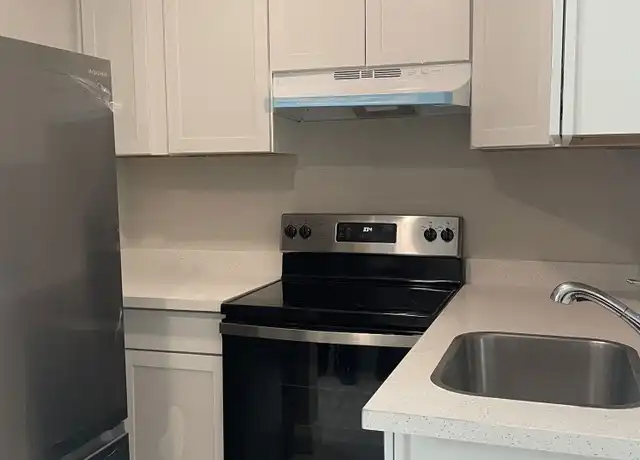 Property at 7948 Embassy Blvd, Miramar, FL, 33023, 0 beds, 1 bath, [object Object]