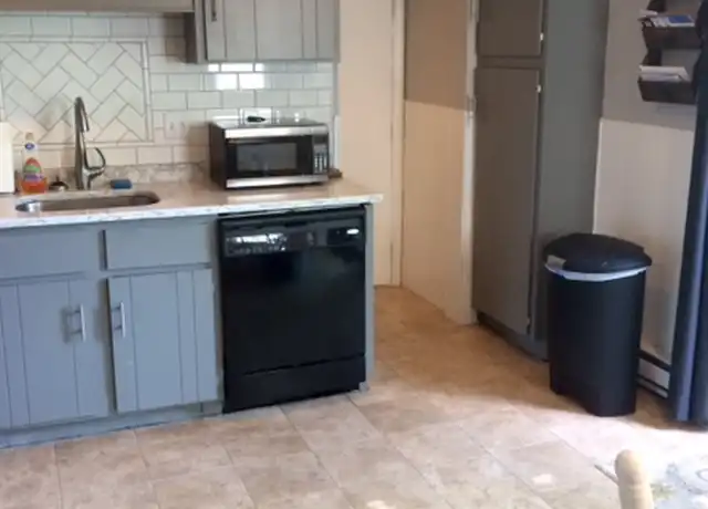 Property at 16 Lawrence St Unit 2, Medford, MA, 02155, 3 beds, 1 bath, [object Object]