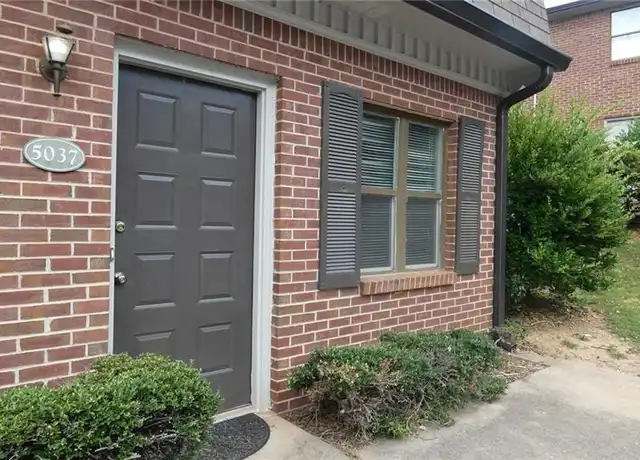 Property at 5037 Top Cat Ct, Sugar Hill, GA, 30518, 2 beds, 1.5 baths, [object Object]