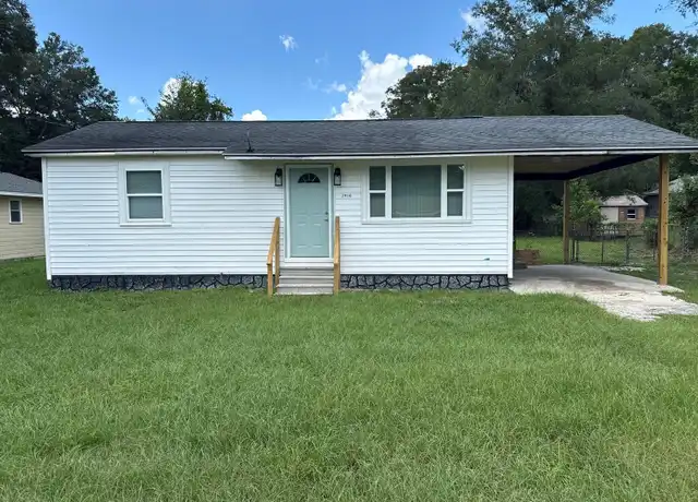 Property at 2910 NE 16th Ave, Ocala, FL, 34479, 2 beds, 1 bath, [object Object]
