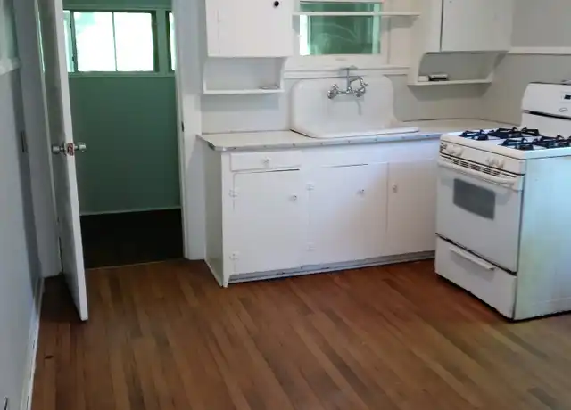 Property at 905 N 3rd St, West Monroe, LA, 71291, 3 beds, 1 bath, [object Object]