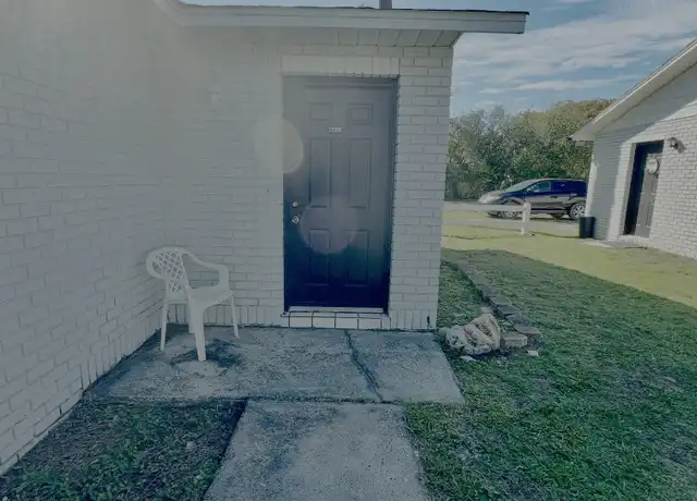 Property at 4853 20th St Unit 1, Zephyrhills, FL, 33542, 2 beds, 1 bath, [object Object]