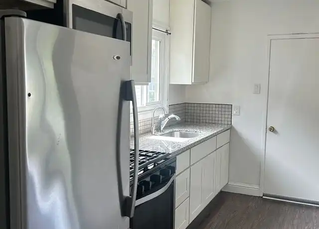 Property at 725 44th St Unit A, Oakland, CA, 94609, 2 beds, 1 bath, [object Object]