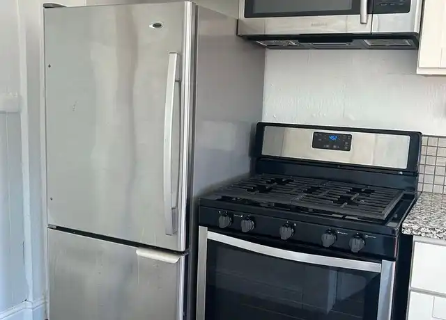 Property at 725 44th St Unit A, Oakland, CA, 94609, 2 beds, 1 bath, [object Object]