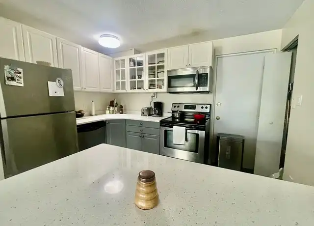 Property at 53 Melrose St Unit 2H, Melrose, MA, 02176, 2 beds, 1 bath, [object Object]