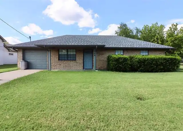 Property at 308 W 5th St, Weatherford, TX, 76086, 3 beds, 1.5 baths, [object Object]