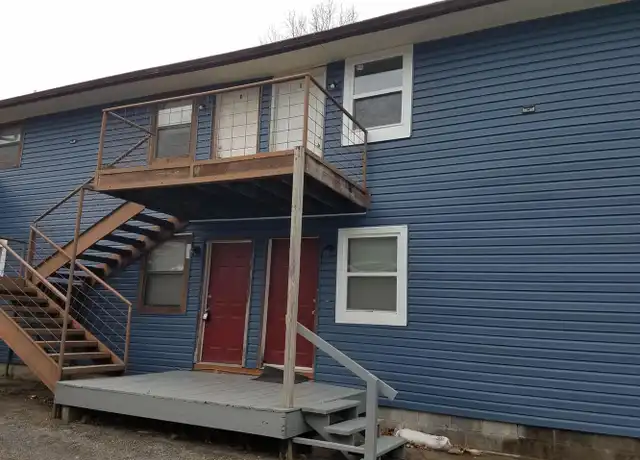 Property at 106 W Hudson St, Pittsburg, KS, 66762, 2 beds, 1 bath, [object Object]