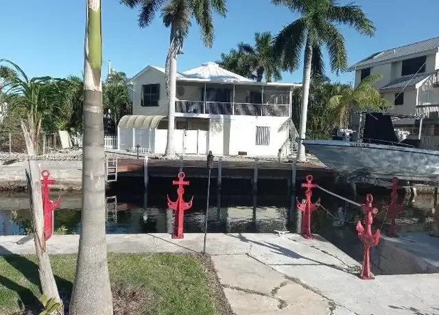 Property at 3717 Palmetto St, Big Pine Key, FL, 33043, 3 beds, 2 baths, [object Object]