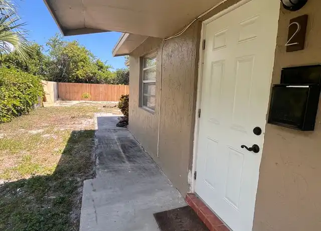Property at 164 W 14th St Unit 2, Riviera Beach, FL, 33404, 2 beds, 1 bath, [object Object]