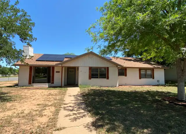 Property at 5218 Green Valley Trl, San Angelo, TX, 76904, 3 beds, 2 baths, [object Object]