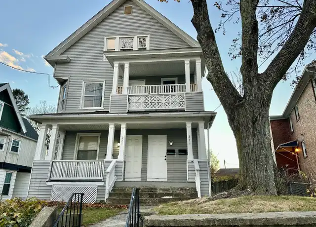 Property at 233 Cooke St Unit 3, Waterbury, CT, 06710, 3 beds, 1 bath, [object Object]