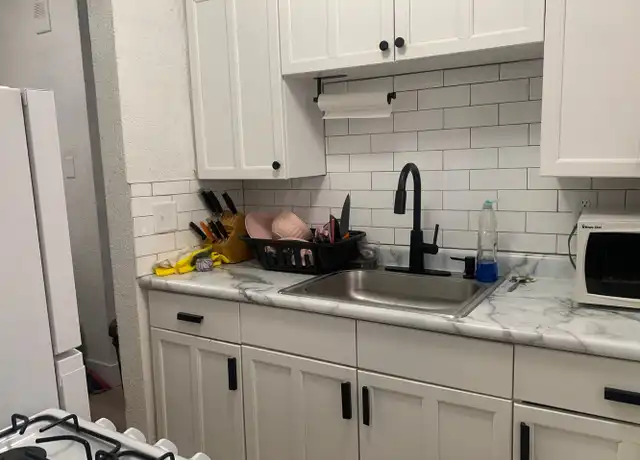 Property at 2700 Garfield Ave #101, Minneapolis, MN, 55408, 1 bed, 1 bath, [object Object]