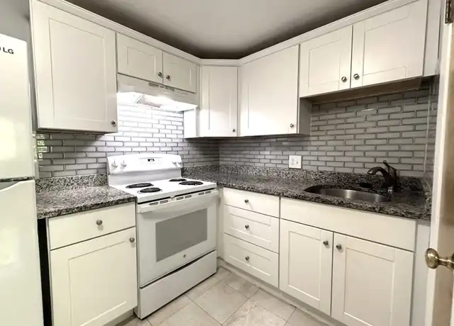 Property at 580 Salem St Unit 8, Wakefield, MA, 01880, 1 bed, 1 bath, [object Object]