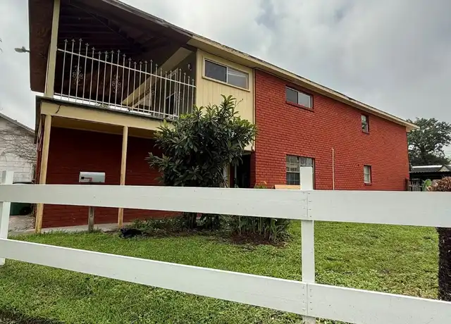 Property at 7126 Vandeman St Unit C, Houston, TX, 77087, 1 bed, 1 bath, [object Object]