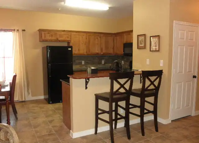 Property at 314 E Hutchison St, San Marcos, TX, 78666, 2 beds, 1 bath, [object Object]