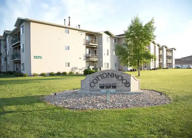 Property at Cottonwood Apartment Homes - 2020 S 12th St, Bismarck, ND, 58504, 1-3 bed, 1-2 bath, [object Object]