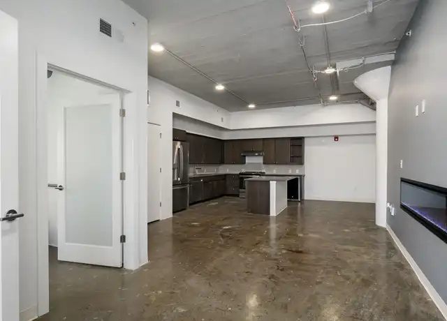 Property at 3829 Main St Unit 302, Kansas City, MO, 64111, 1 bed, 1 bath, [object Object]