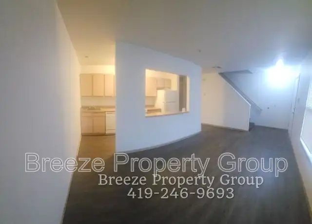 Property at 18 Southard Ave Unit 303, Toledo, OH, 43604, 3 beds, 1.5 baths, [object Object]