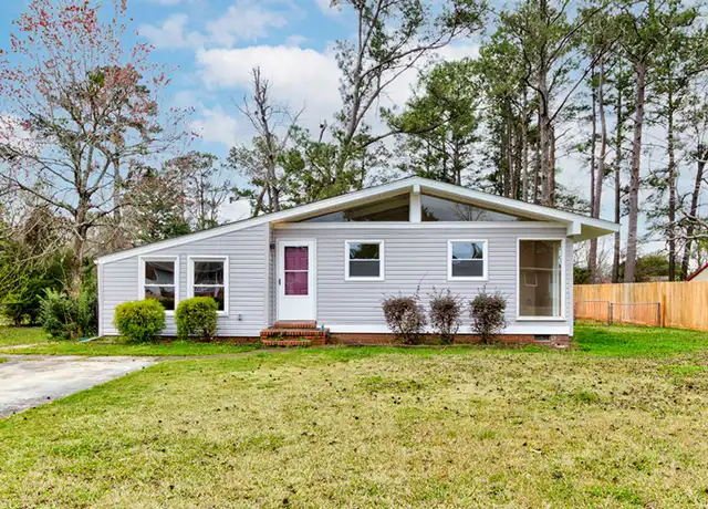 Property at 104 Lanza Pl, Jacksonville, NC, 28546, 4 beds, 2 baths, [object Object]