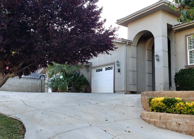 Photo of 30623 Golden Gate Dr, Canyon Lake, CA 92587