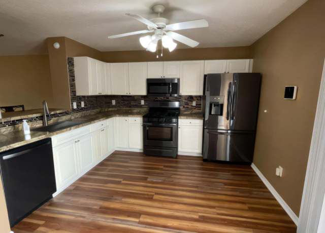Photo of 593 Lazelle Rd, Westerville, OH 43081