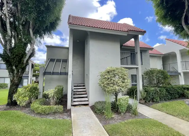Property at 5540 Fairway Park Dr #201, Boynton Beach, FL, 33437, 1 bed, 2 baths, [object Object]