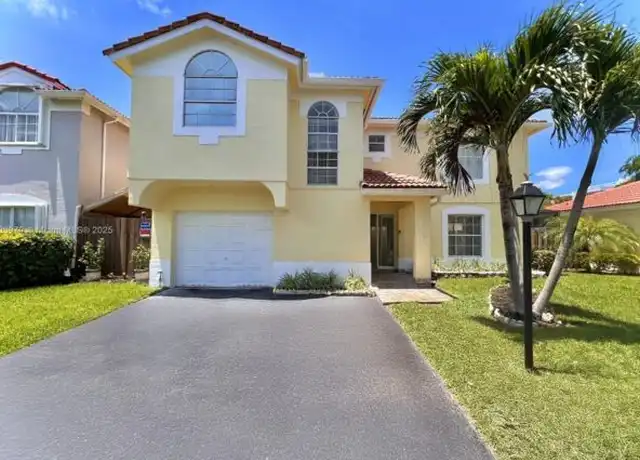 Property at 10245 NW 57th St, Doral, FL, 33178, 3 beds, 2 baths, [object Object]