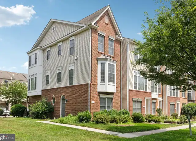 Property at 25111 Neptune Ter Unit UPPER 2 LEVELS ONLY, Chantilly, VA, 20152, 2 beds, 2.5 baths, [object Object]