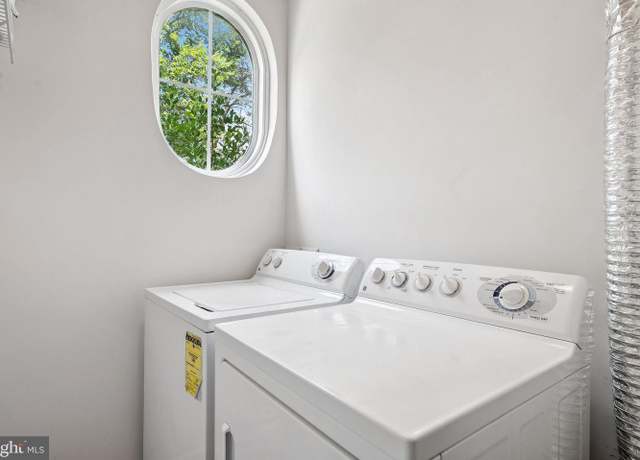 Photo of 25111 Neptune Ter Unit UPPER 2 LEVELS ONLY, Chantilly, VA 20152