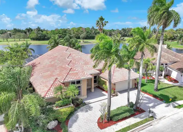 Property at 620 Laurel Ln W, Pembroke Pines, FL, 33027, 5 beds, 4 baths, [object Object]