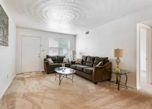Property at Admirals Way - 600 Warwick Ave, Norfolk, VA, 23503, 1-2 bed, 1 bath, [object Object]