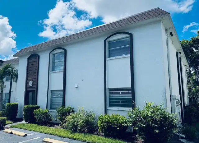 Property at 2828 Jackson St Unit L6, Fort Myers, FL, 33901, 2 beds, 2 baths, [object Object]