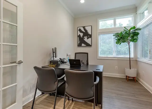 Photo of 1815 Sycamore Valley Dr, Reston, VA 20190