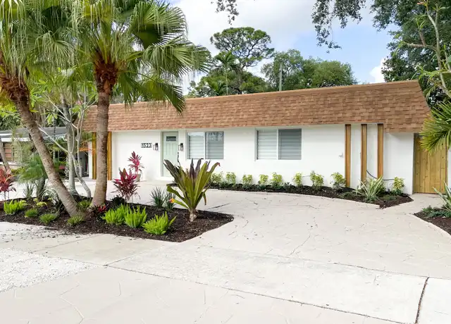 Property at 1523 SW 19th Ave, Fort Lauderdale, FL, 33312, 5 beds, 3 baths, [object Object]