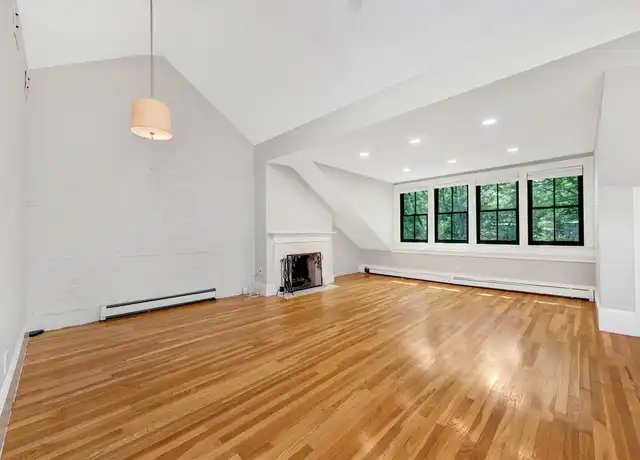 Property at 32 E Springfield St #3, Roxbury, MA, 02118, 3 beds, 1.5 baths, [object Object]