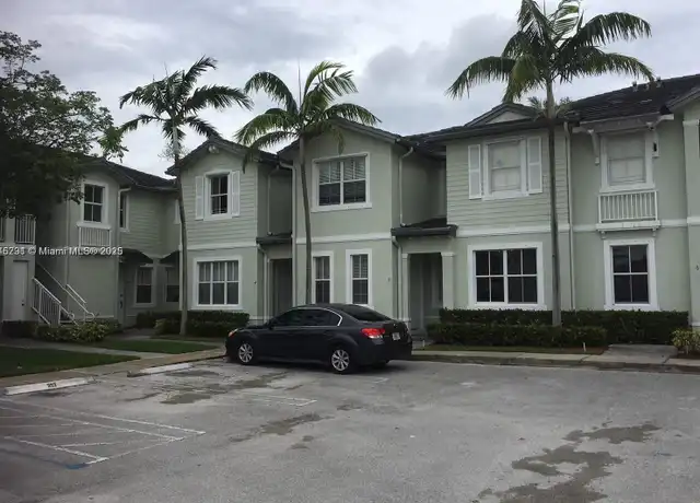 Property at 208 SE 29th Ave #4, Homestead, FL, 33033, 3 beds, 2.5 baths, [object Object]