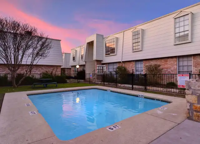 Property at Ascent At Northgate - 1830 W Rundberg Ln, Austin, TX, 78758, 2 beds, 1 bath, [object Object]