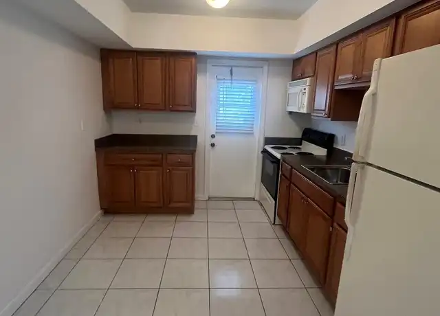 Property at 222 NE 23rd Ave #1, Pompano Beach, FL, 33062, 2 beds, 1 bath, [object Object]