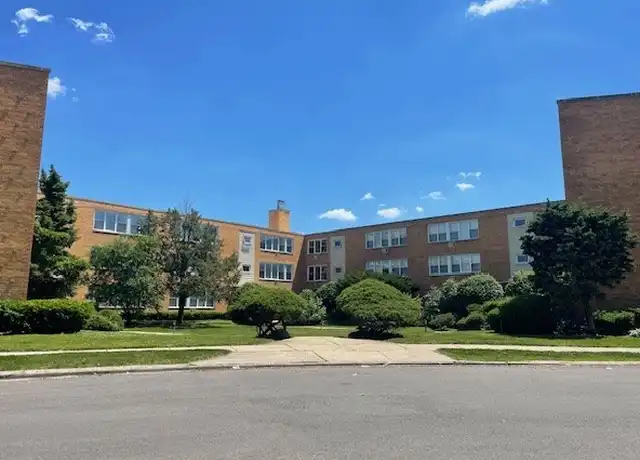 Property at 7533 N Maplewood Ave Unit 12C, Chicago, IL, 60645, 4 beds, 2 baths, [object Object]