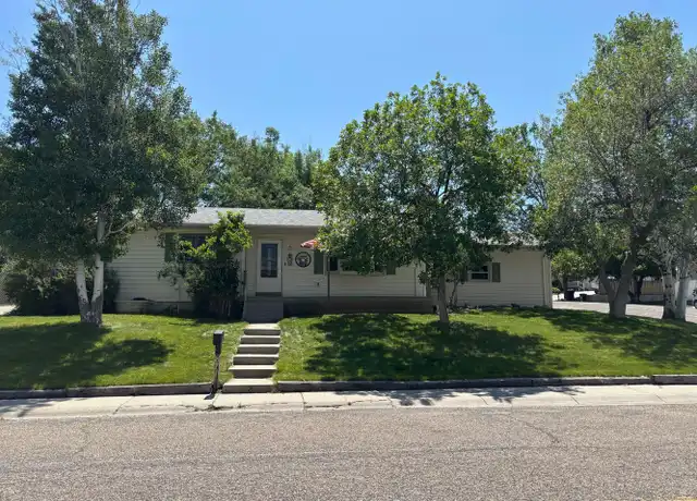 Property at 871 Bretton Dr, Casper, WY, 82609, 4 beds, 2.5 baths, [object Object]