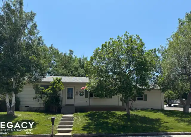 Property at 871 Bretton Dr, Casper, WY, 82609, 4 beds, 2.5 baths, [object Object]