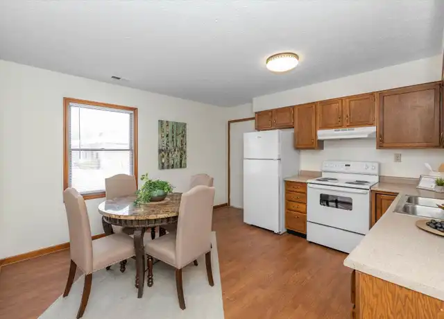 Property at Parkside Apartments - 1100 Holly Ct, Plainfield, IN, 46168, 1-2 bed, 1 bath, [object Object]
