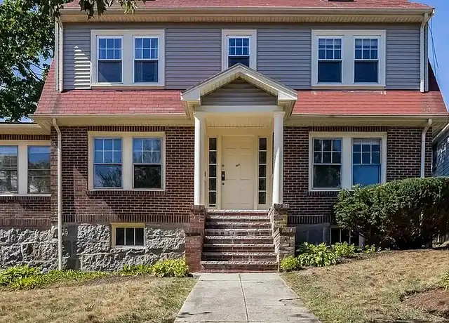 Property at 1411 Quincy Shore Dr, Quincy, MA, 02169, 3 beds, 1.5 baths, [object Object]